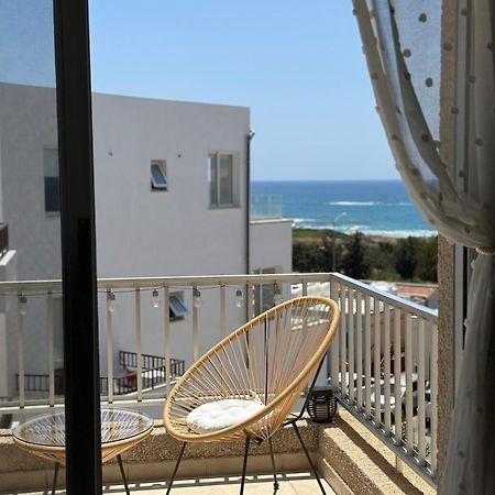 Sea View Apartment Near The Beach Paphos Eksteriør billede