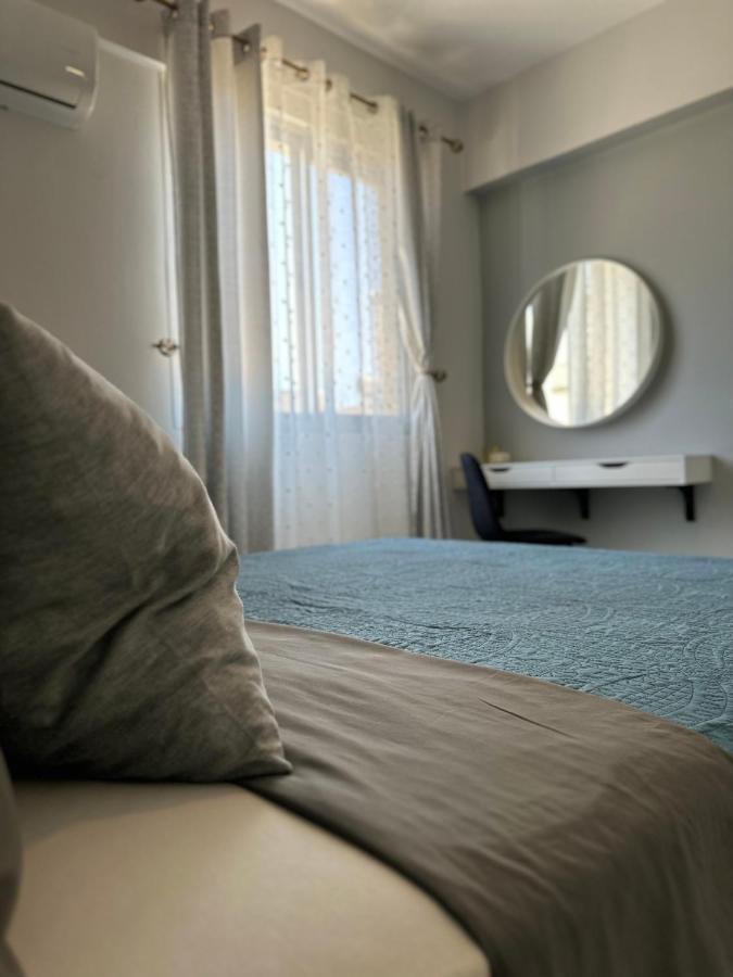 Sea View Apartment Near The Beach Paphos Eksteriør billede