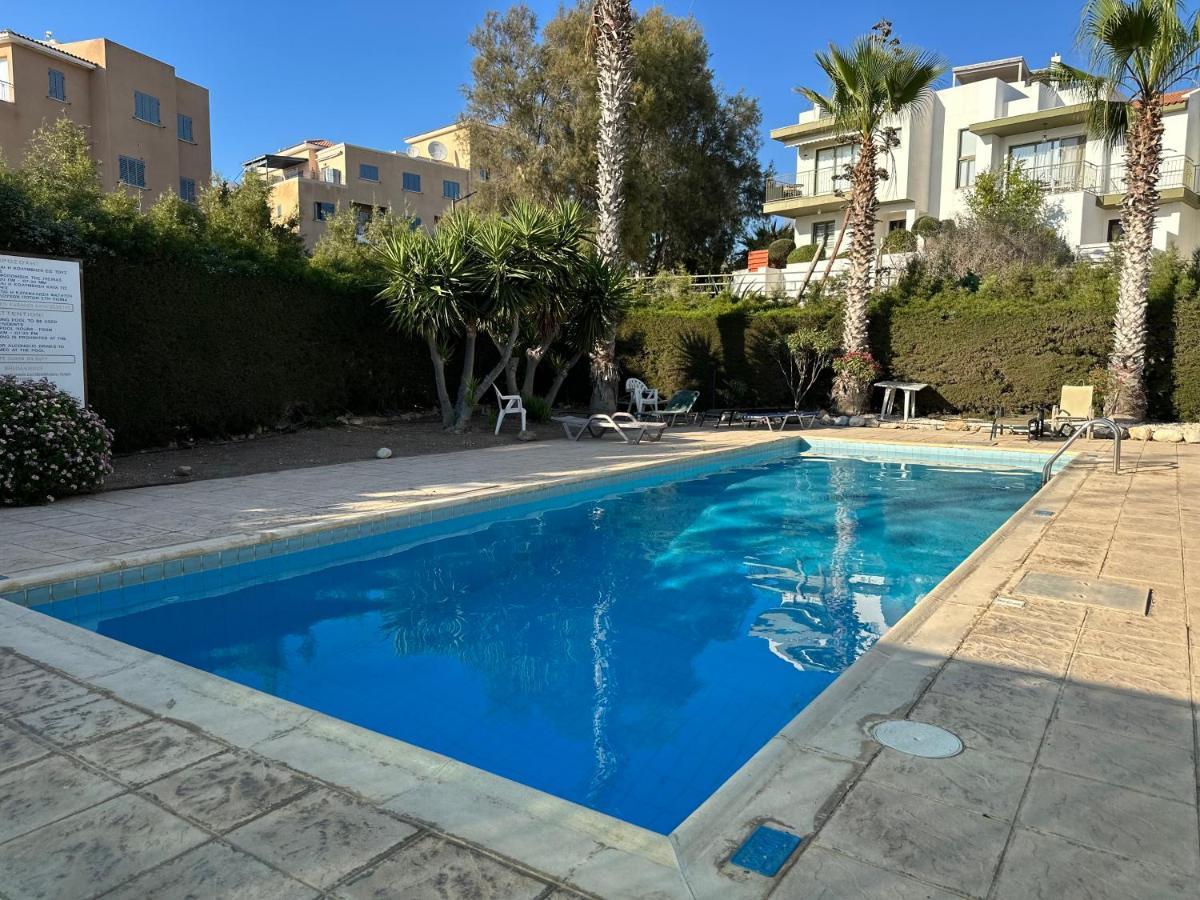 Sea View Apartment Near The Beach Paphos Eksteriør billede