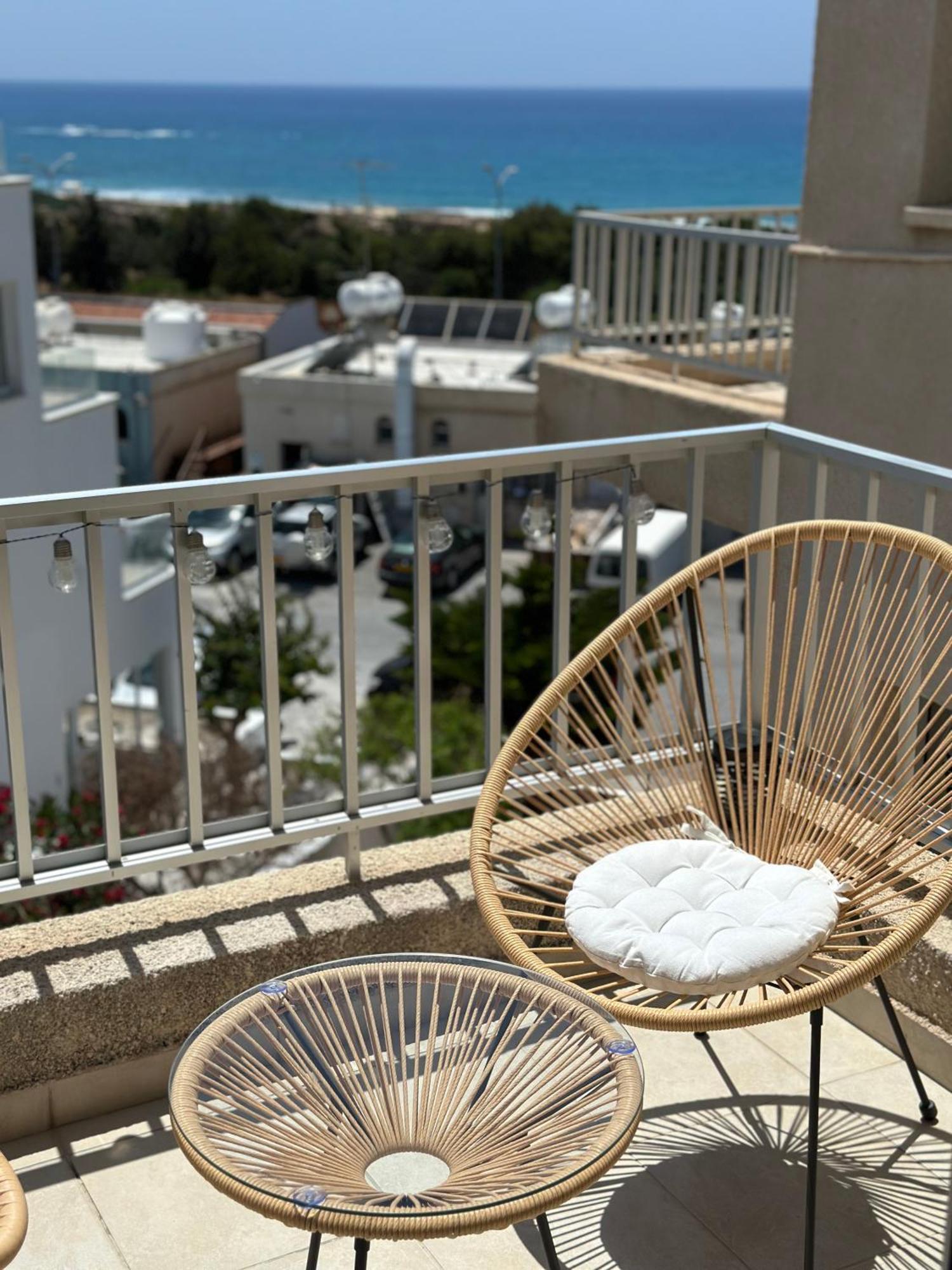 Sea View Apartment Near The Beach Paphos Eksteriør billede